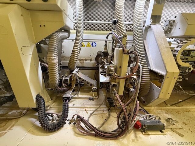 Kantenanleimmaschine mit Fügen Stefani Solution XD