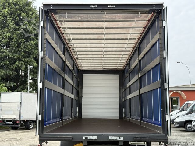 Flatbed truck with tarp Iveco STRALIS 460