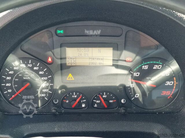 Suitcase Iveco EuroCargo 120 210 - Isotherm box - Zepro loadli...