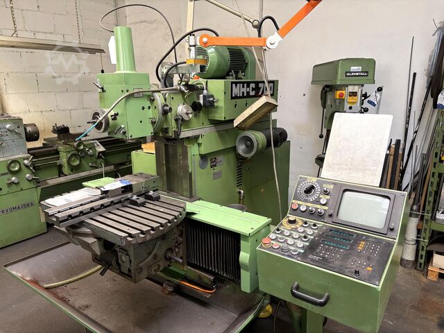 Tool room milling machine MAHO MH-C 700