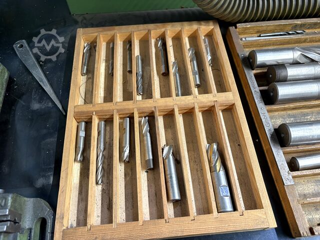 Tool room milling machine MAHO MH-C 700