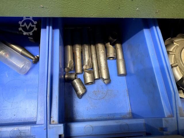 Tool room milling machine MAHO MH-C 700