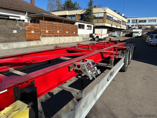 Containertransport Fliegl Containerchassis für 2 Wechselbrücken 15 m extr...