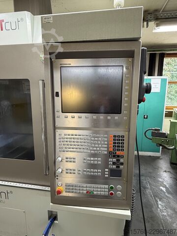 Vertikal-Bearbeitungszentrum MT EVO V60