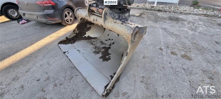 Crawler excavator Volvo ECR235 EL excavator w/ digging bucket, sanding buc