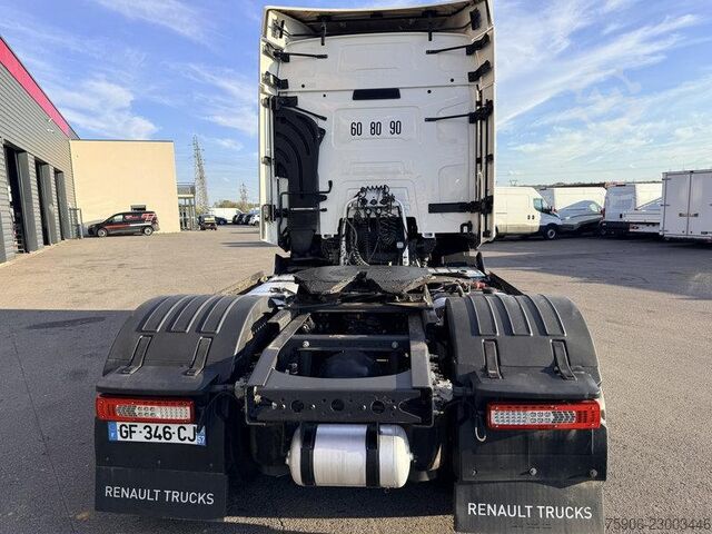 Standard SZM Renault T-Series