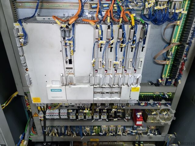 Bearbeitungszentrum CHIRON FZ18 W