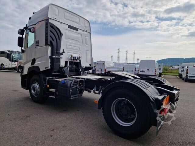 Standard tractor unit Renault C-Series 520