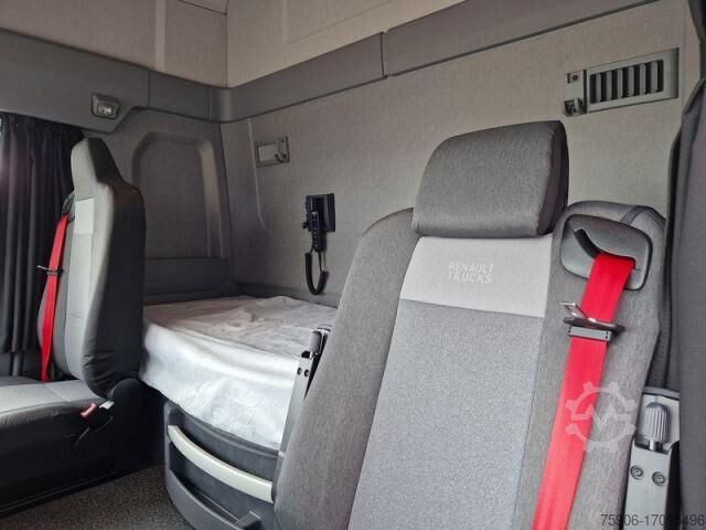 Standard tractor unit Renault C-Series 520