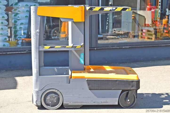 High level order picker Jungheinrich EKM 202