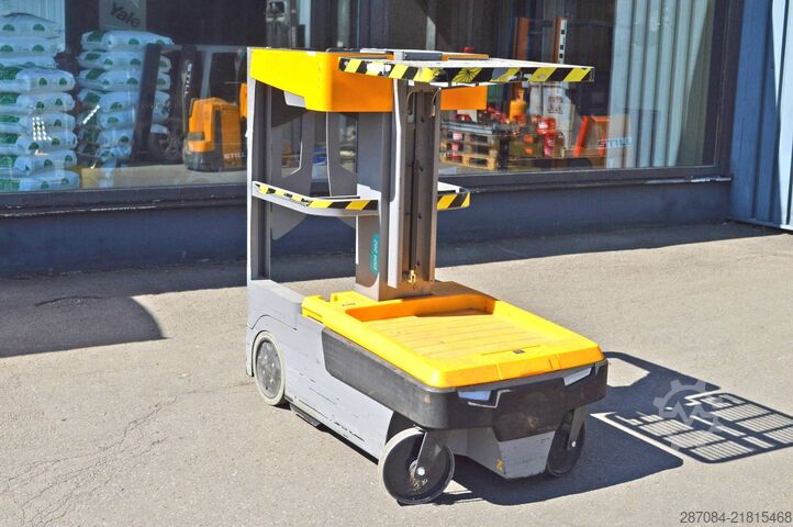 High level order picker Jungheinrich EKM 202