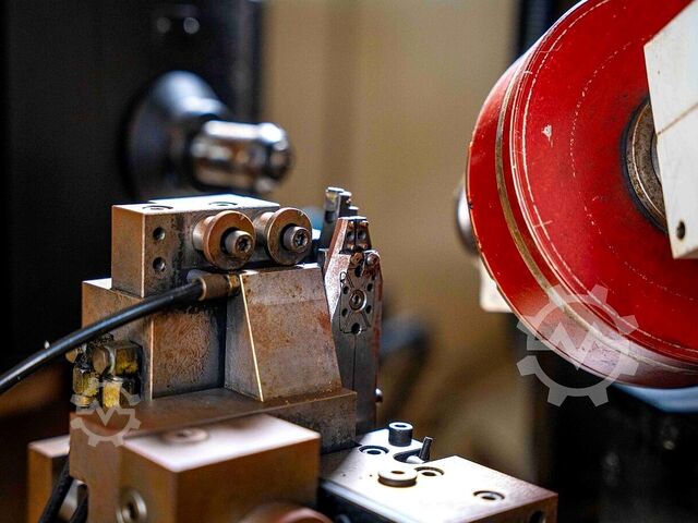 Werkzeugschleifmaschine ROLLOMATIC CNC 2000 XD