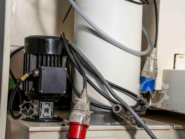 Werkzeugschleifmaschine ROLLOMATIC CNC 2000 XD