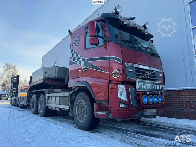 Standard tractor Volvo FH16 700 Combi Truck