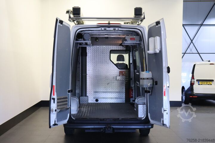 Kastenwagen Volkswagen Crafter 2.0 TDI L3H3 EURO 6 - A/C climate - Cru...