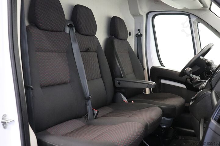 Delivery van Citroën Jumper 2.2 BlueHDi 120PK L1H1 EURO 6 - Airco - ...