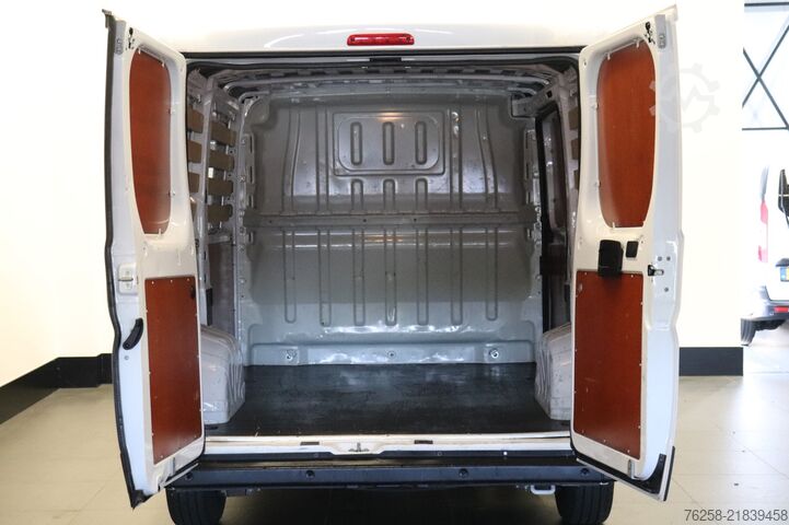 Delivery van Citroën Jumper 2.2 BlueHDi 120PK L1H1 EURO 6 - Airco - ...