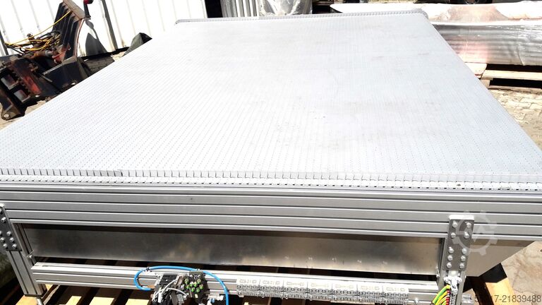 Hinged belt conveyor  