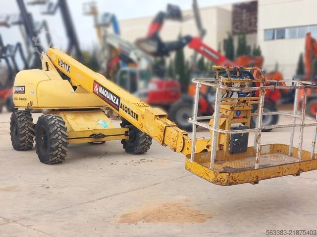 Telescopic boom lift Haulotte H21TX