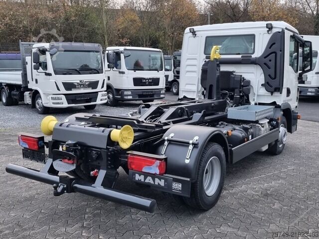 Telehoist load lugger van man TGL 8.220 BL City Abollkipper 6t Powermatic AHK2