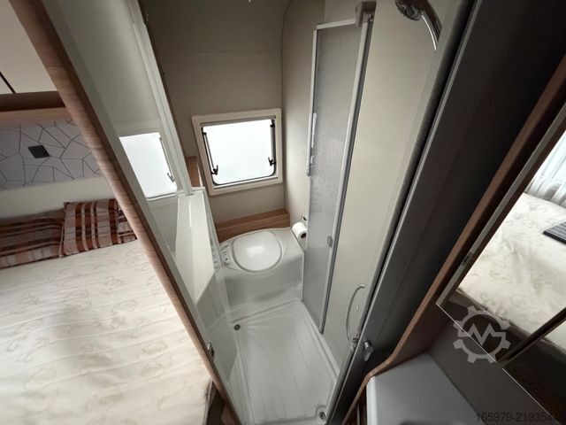 Semi-integrated camper WEINSBERG Cara Compact 600 MF