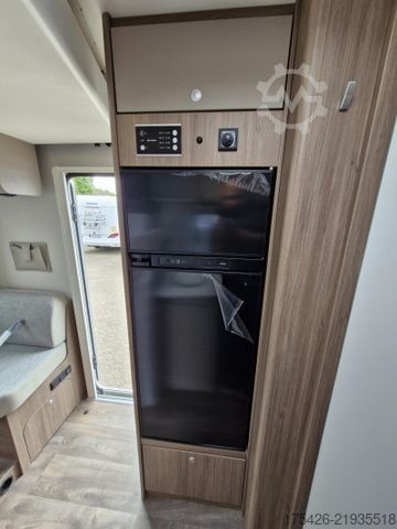 Semi-integrated camper CARADO T 447 +pro+ Paket*TV Paket*Hubbett*