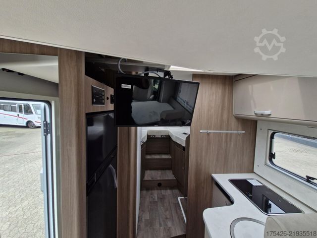 Semi-integrated camper CARADO T 447 +pro+ Paket*TV Paket*Hubbett*