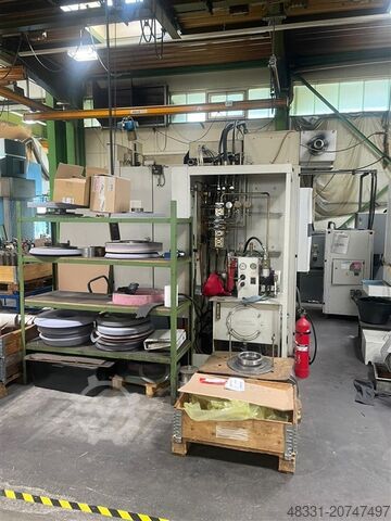 Universalschleifmaschine EMAG-KARSTENS HG310