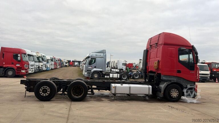 Fahrgestell mit Fahrerhaus Iveco Stralis 430 (6X2 / AIRCO)