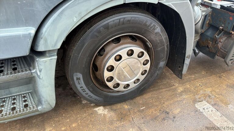 Fahrgestell mit Fahrerhaus Iveco Stralis 430 (6X2 / AIRCO)