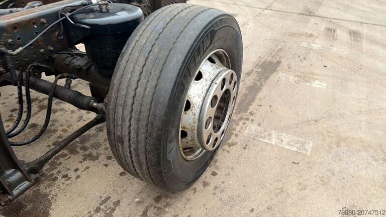 Fahrgestell mit Fahrerhaus Iveco Stralis 430 (6X2 / AIRCO)