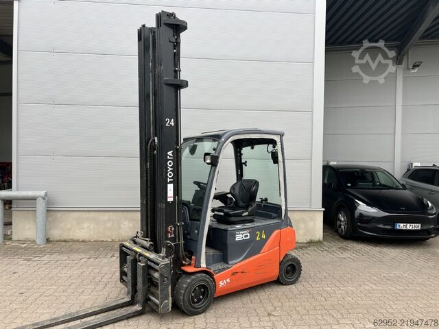 Electric 4-wheel forklift Toyota 8 FBMT 20