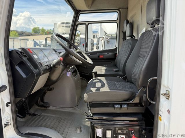 High top van MERCEDES-BENZ VARIO 613 D Kasten 4 m Hochdach*KRAN