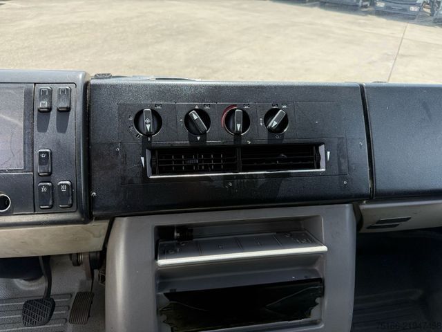 High top van MERCEDES-BENZ VARIO 613 D Kasten 4 m Hochdach*KRAN