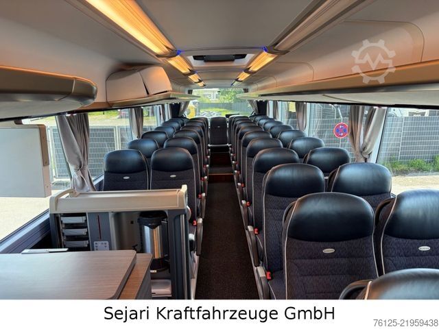 Reisebus NEOPLAN Cityliner Cityliner / P16 Coach  /  59-1-1 / R08