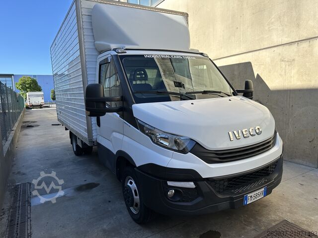 Box van IVECO DAILY 35C