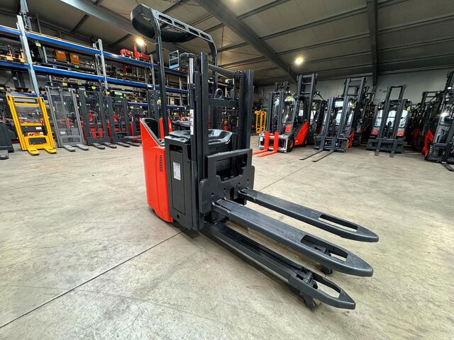 44/2023 service + UVV (accident prevention inspection) 03/2027 Linde D12H Linde D12 HP SP