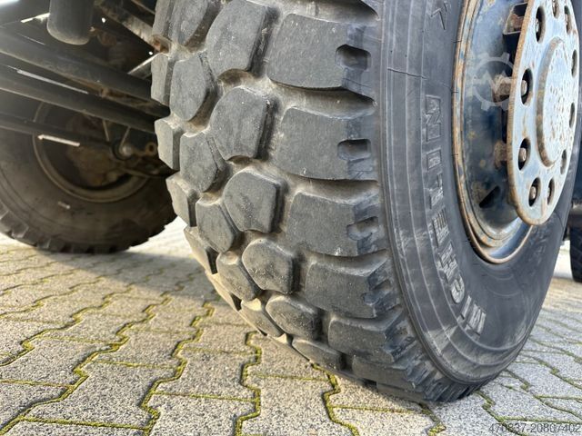 LKW mit Pritsche (offen) UNIMOG U 500 / Palfinger PK 23000 / Personenkorb/ Winde