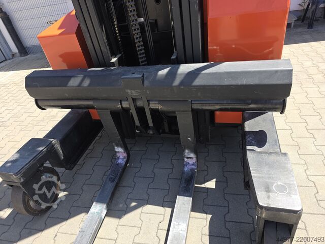 Vierwegestapler BT Reflex FRE 270