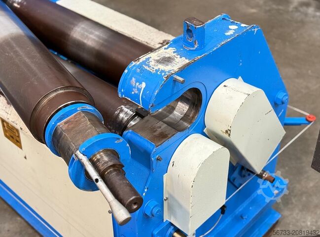 Drei-Walzenrundbiegemaschine BIRLIK 1030 x 10 mm