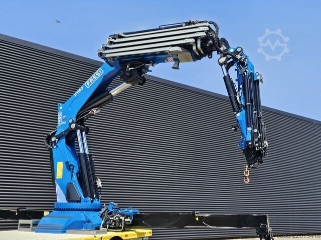 Crane truck Scania S580 V8 / 8x4 / FASSI 115 t/m CRANE / RETARDER