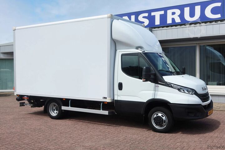 Iveco 50C18 C1 Rijbewijs. Laadvermogen 2184 KG. Hi-Matic Bak+klep 1.000 kg Iveco 50C18 C1 Rijbewijs. Laadvermogen 2184 KG. Hi-Ma...