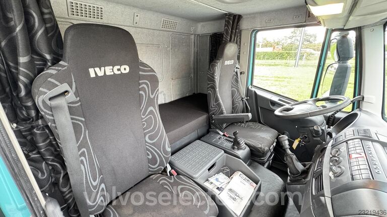 Iveco EuroCargo 180E32 4x2R, 18 t, Speiser beverage body Iveco EuroCargo