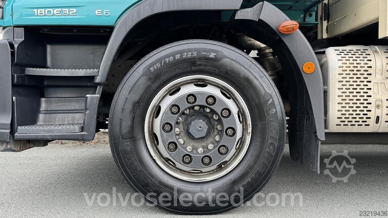Iveco EuroCargo 180E32 4x2R, 18 t, Speiser beverage body Iveco EuroCargo