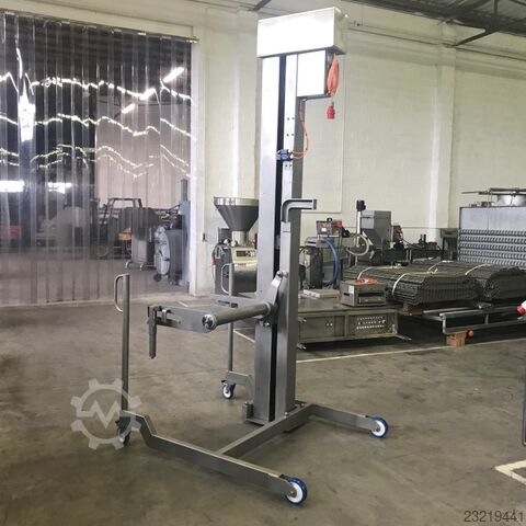 Mobile loader for 200L eurobins Barsso mobiele lift voor 200L normwagens