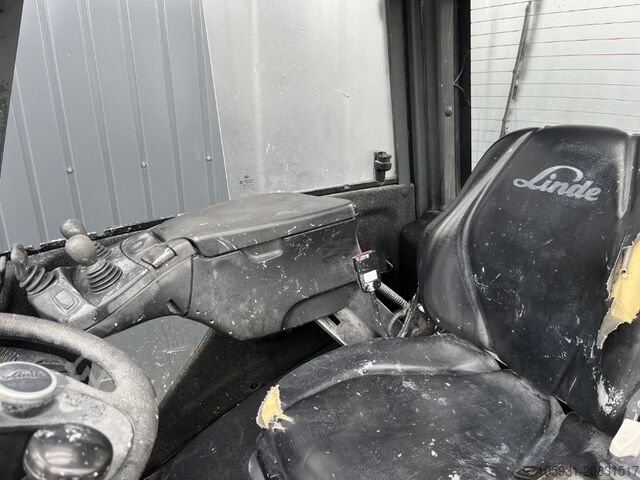 Treibgasstapler Linde H18T-01