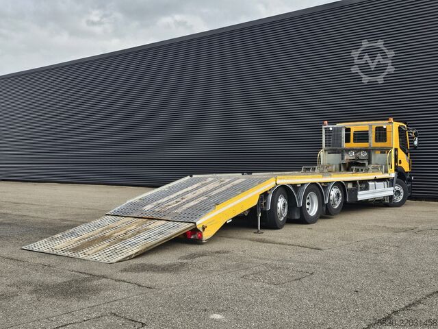 Car carrier van Iveco AD320S42 8x2 / RETARDER / WINCH / AUTO-TRANSPORTER