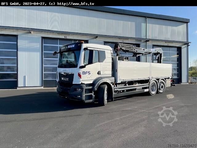 Truck crane MAN TGS (TG3) 26.470 6x2-4 LL Baustoffpritsche HMF