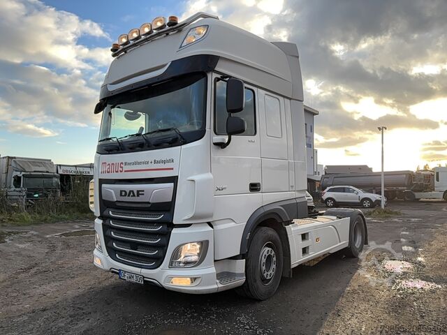 Zugmaschine DAF XF 530 FT