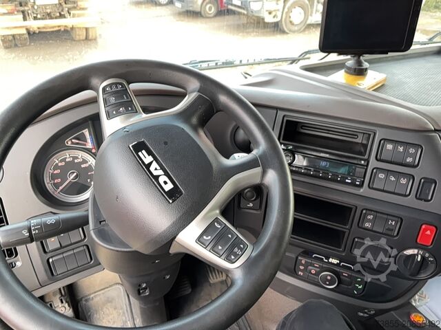 Zugmaschine DAF XF 530 FT